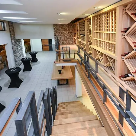 Luxury - Wine Hotel *